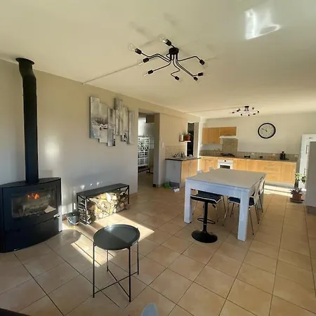 Indépendant En Rdc Chez Habitant Appartement